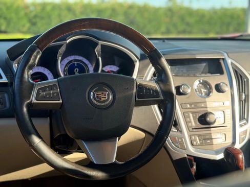 Used 2012 Cadillac SRX Luxury image 17