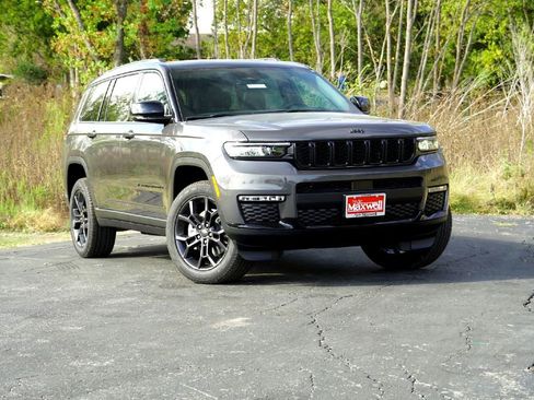New 2025 Jeep Grand Cherokee L Limited image 2