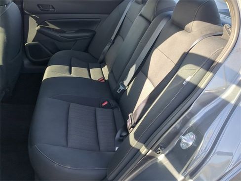 Used 2024 Nissan Altima 2.5 SV image 19