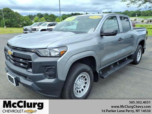 Used 2024 Chevrolet Colorado W/T AWD/4WD image 1