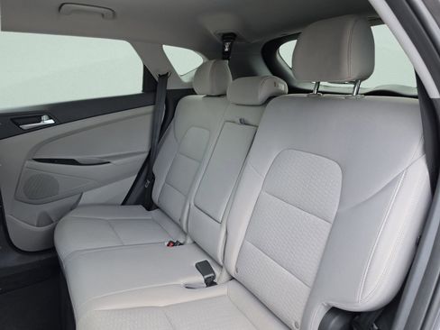 Used 2021 Hyundai Tucson SE FWD image 19