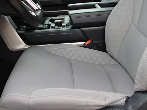 Used 2025 Toyota Tundra SR5 AWD/4WD image 36