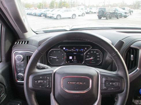 Certified 2023 GMC Sierra 2500 Denali image 31