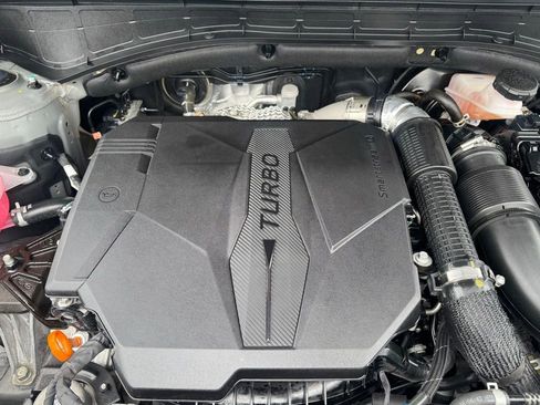 Certified 2025 Hyundai Santa Fe SE AWD/4WD image 12