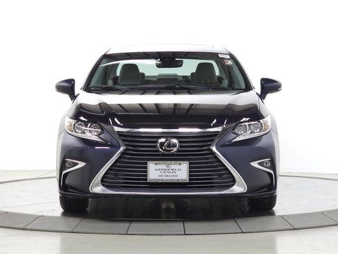 Used 2018 Lexus ES 350 w/ Navigation System Package FWD image 2