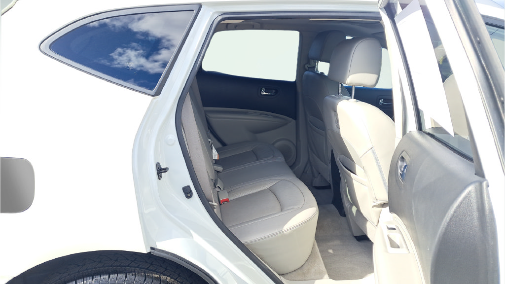 Used 2012 Nissan Rogue SL AWD/4WD image 26