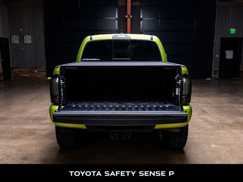 Used 2022 Toyota Tacoma TRD Pro AWD/4WD image 8