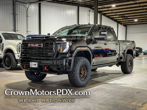 Used 2025 GMC Sierra 2500 AT4X AWD/4WD image 1