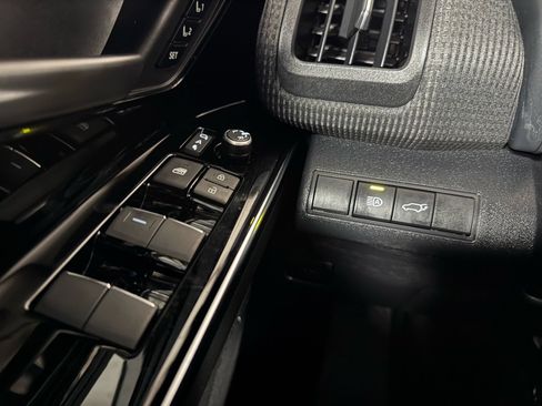Certified 2023 Subaru Solterra AWD image 31