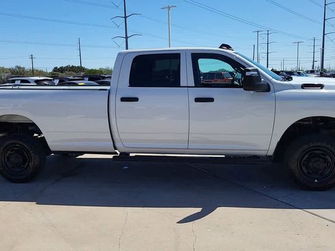 New 2026 RAM 2500 Tradesman AWD/4WD image 9