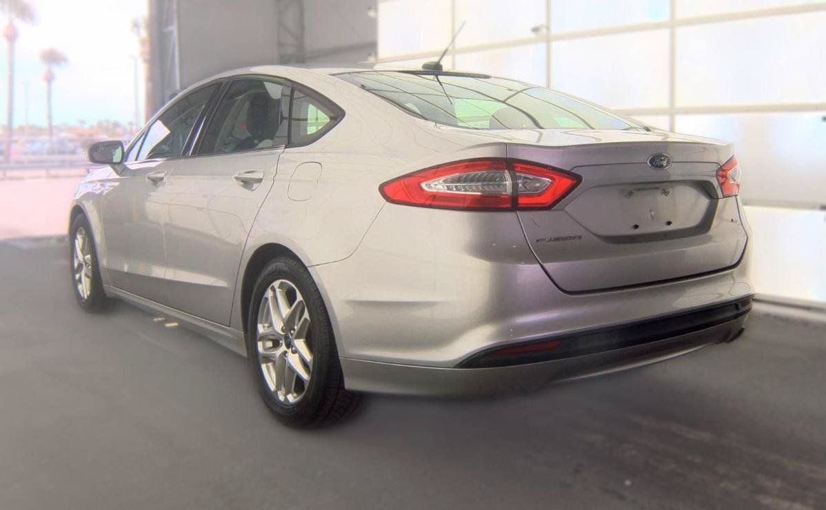 Used 2013 Ford Fusion SE FWD image 6