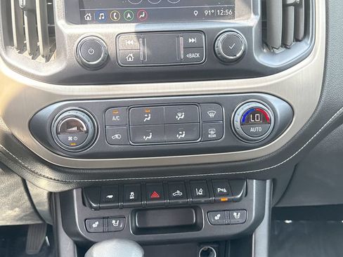 Used 2022 GMC Canyon Denali RWD image 16