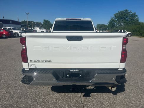 Used 2024 Chevrolet Silverado 2500 W/T w/ WT Convenience Package image 11