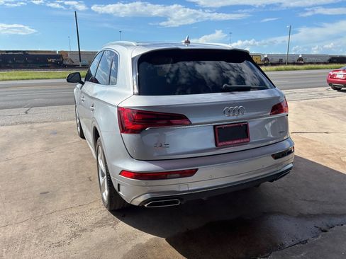 Used 2022 Audi Q5 2.0T Premium Plus w/ Premium Plus Package AWD/4WD image 21