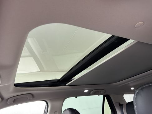 Used 2023 Honda Pilot Touring image 24