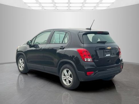 Used 2019 Chevrolet Trax LS FWD image 5