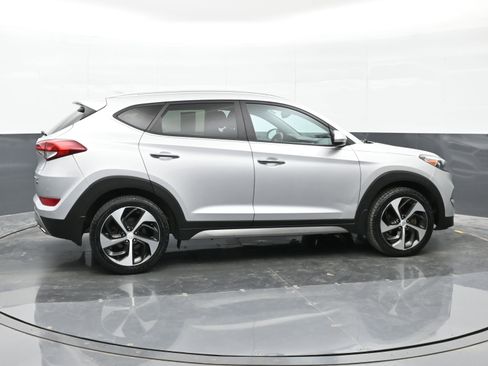 Used 2017 Hyundai Tucson Limited AWD/4WD image 5