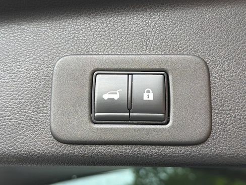 Used 2025 Nissan Murano Platinum w/ Cargo Package AWD/4WD image 35