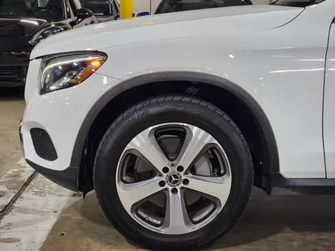 Used 2019 Mercedes-Benz GLC 300 image 5