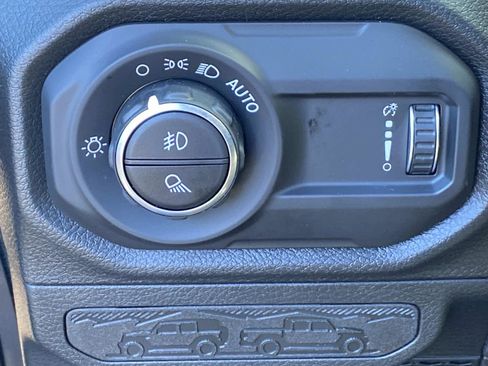 New 2026 Jeep Gladiator Sport AWD/4WD image 17
