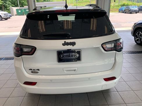 Used 2023 Jeep Compass High Altitude AWD/4WD image 16