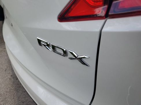Used 2023 Acura RDX w/ Technology Package FWD image 9