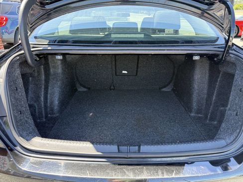 Used 2012 Volkswagen Jetta SE FWD image 17
