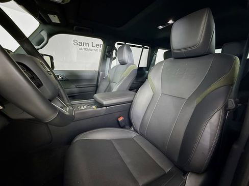 Used 2024 Lexus GX 550 image 22