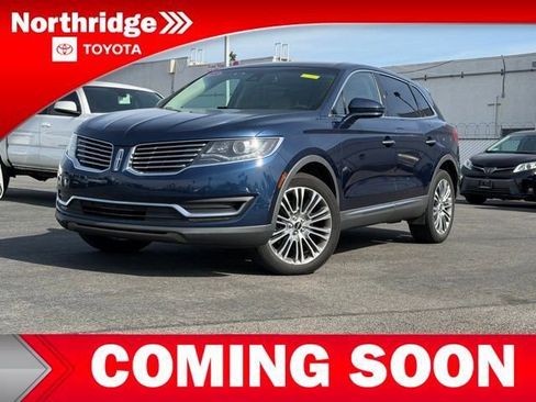 Used 2017 Lincoln MKX Reserve w/ Lincoln MKX Climate Package image 2
