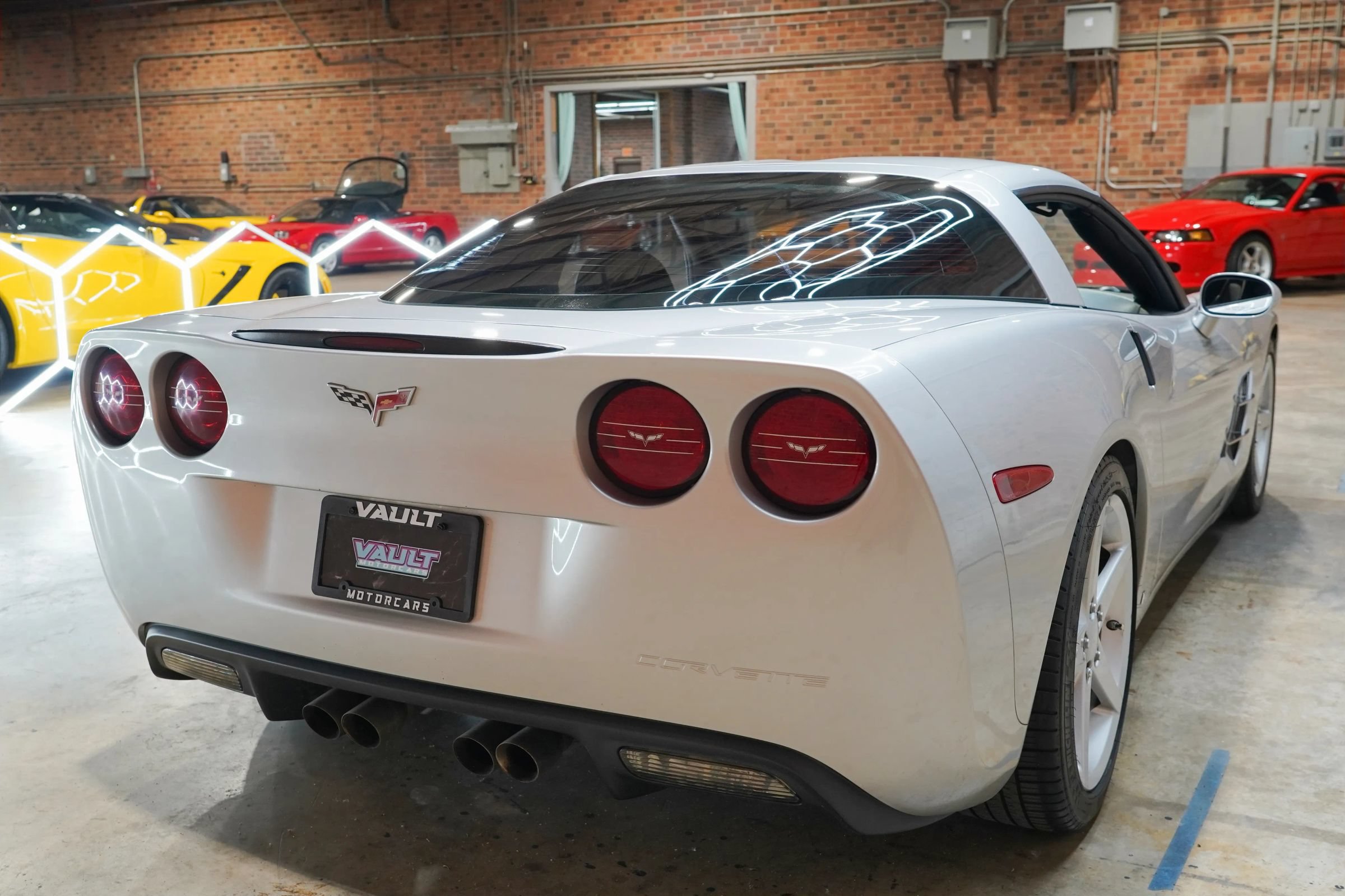 Used 2008 Chevrolet Corvette Coupe RWD image 11