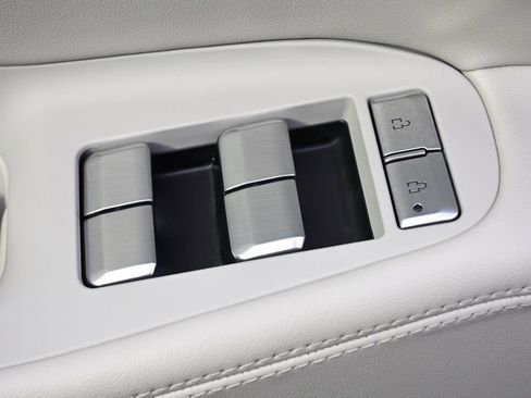 New 2026 Lincoln Navigator Reserve AWD/4WD image 24