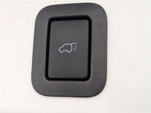 Used 2019 Toyota Highlander XLE image 29