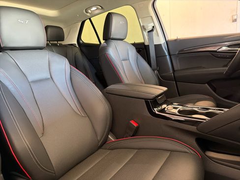 Used 2023 Buick Envision Essence w/ Sport Touring Package image 28