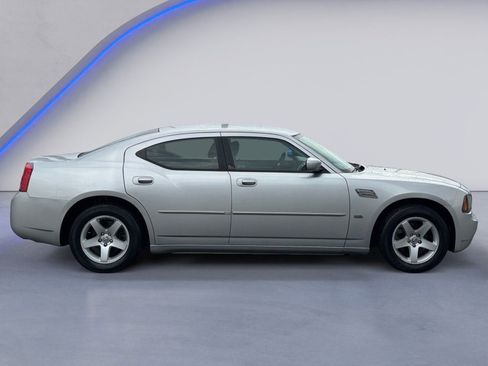 Used 2010 Dodge Charger SXT RWD image 8
