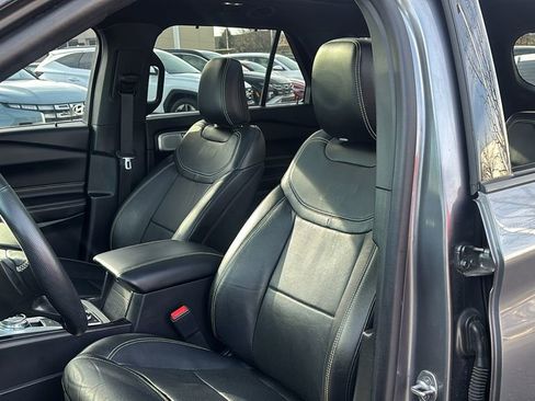 Used 2021 Ford Explorer ST w/ Equipment Group 401A image 10