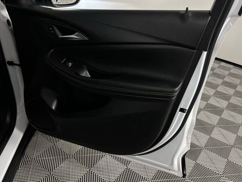 Used 2025 Buick Encore GX Preferred image 34