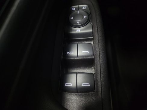 Used 2019 Chevrolet Equinox Premier image 27