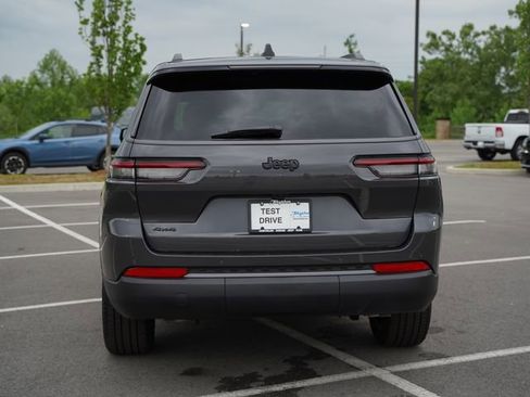 New 2026 Jeep Grand Cherokee L Limited w/ Limited Altitude Package AWD/4WD image 6