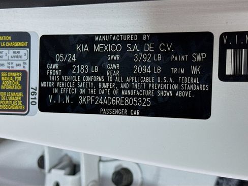 Used 2024 Kia Forte LXS FWD image 33