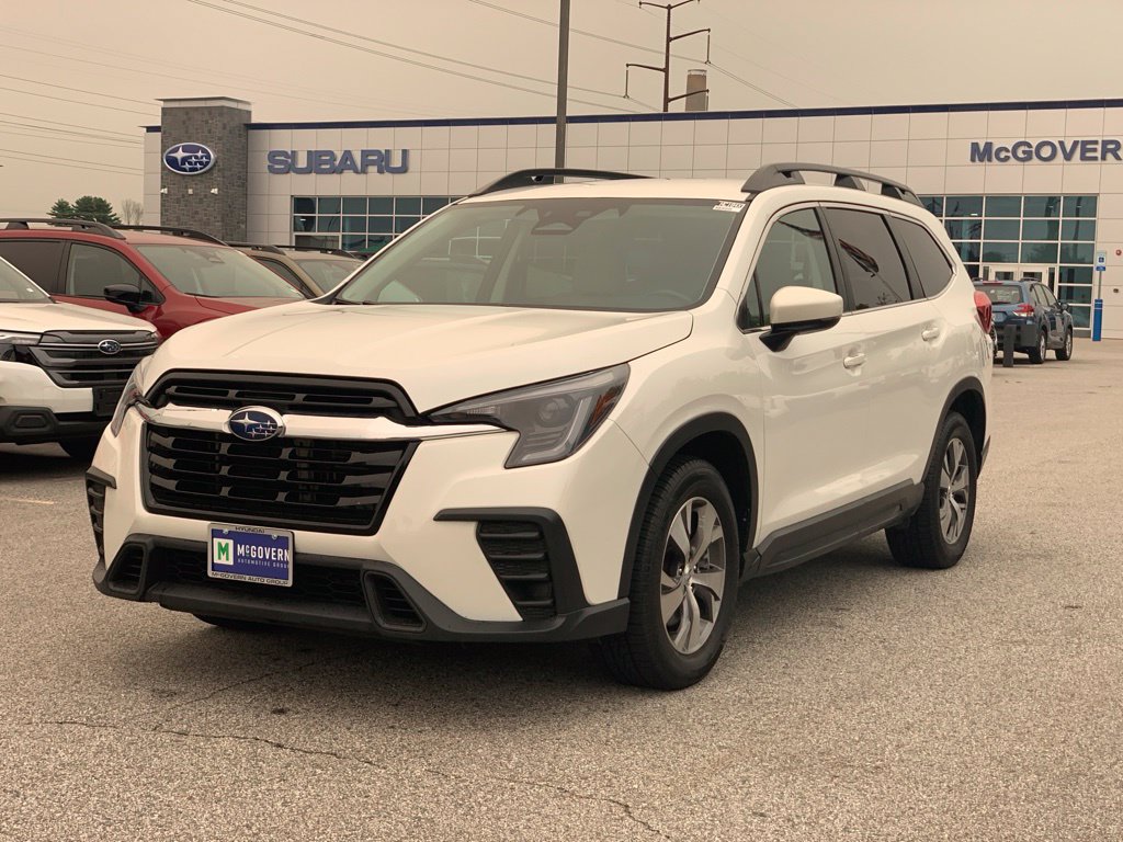 Used 2024 Subaru Ascent Premium w/ Convenience Package AWD/4WD image 3