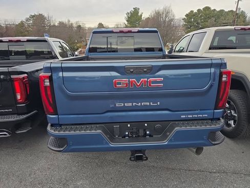 New 2026 GMC Sierra 3500 Denali w/ Denali Reserve Package image 4