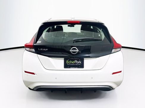 Used 2025 Nissan Leaf S image 7