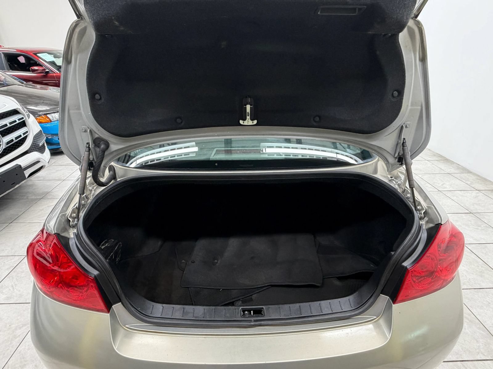 Used 2008 INFINITI G35 Journey RWD image 17