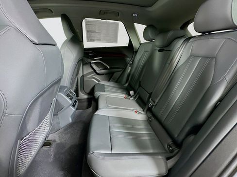 New 2025 Audi Q5 Premium Plus image 9