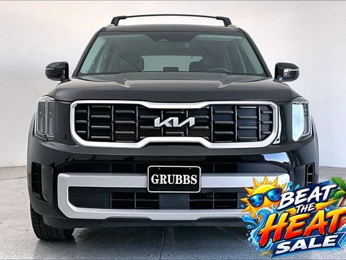 Used 2024 Kia Telluride S w/ S Sunroof Package FWD image 3