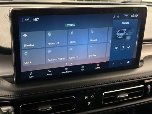 Certified 2023 Lincoln Nautilus AWD image 26