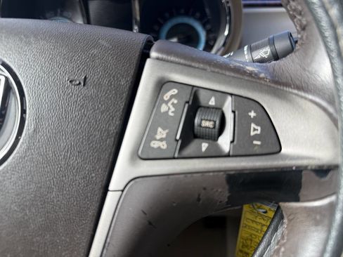 Used 2012 Buick LaCrosse Premium image 21
