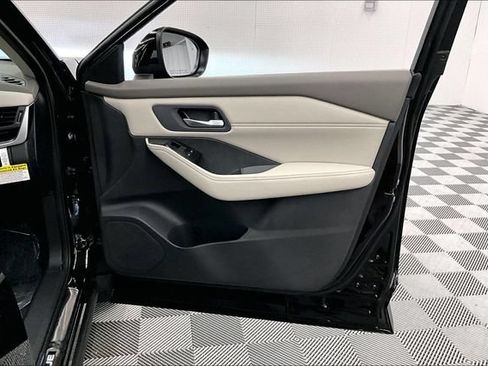 New 2026 Nissan Rogue Dark Armor FWD image 38
