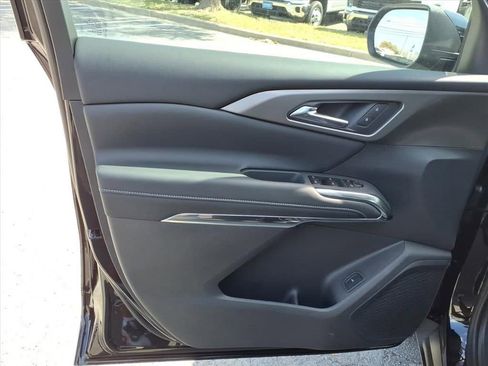New 2026 Chevrolet Traverse LT w/ Sun and Wheel Package FWD image 14
