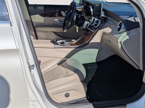 Used 2016 Mercedes-Benz GLC 300 image 34